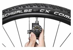 Gonfleur CO2 Topeak Airbooster G2 Avec Manomètre -Entretien Réparation Route Soldes unnamed file 2187