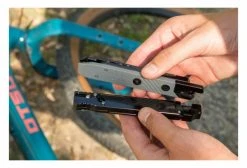 Kit De Multi-Outils Wolf Tooth 8-Bit Kit One (23 Fonctions) Noir -Entretien Réparation Route Soldes unnamed file 3731