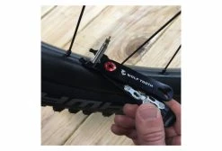 Multi-Outil Wolf Tooth Pack Pliers - Master Link Combo Pliers (4 Fonctions) Noir Orange -Entretien Réparation Route Soldes unnamed file 4386