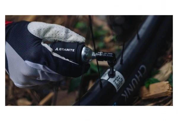 Gonfleur CO2 Granite Design Punk Pour Cartouche CO2 25g L 4 Gonfleur CO2 Granite Design Punk Pour Cartouche CO2 25g L – Image 2